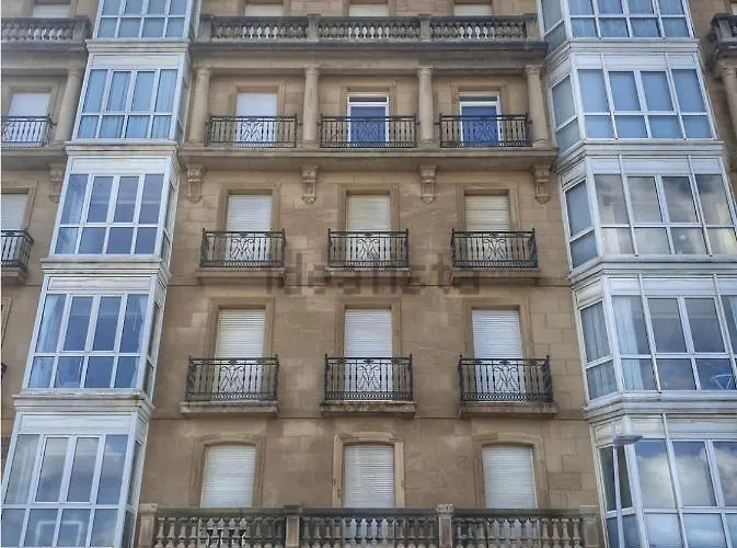 Olatu Haundia Donostian * San Sebastián