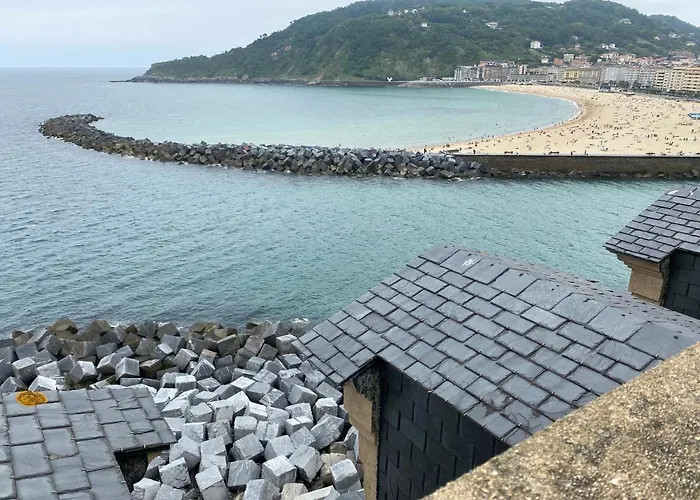 Olatu Haundia Donostian * San Sebastián